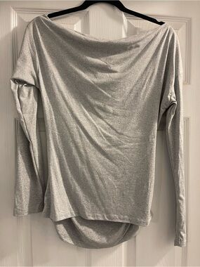 Black Long-Sleeve Boatneck Top - Women